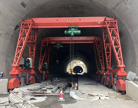 隧道專用門(mén)式起重機(jī)